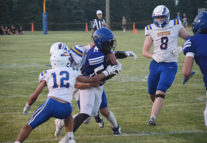 Rohman’s five scores jump start a Maverick victory